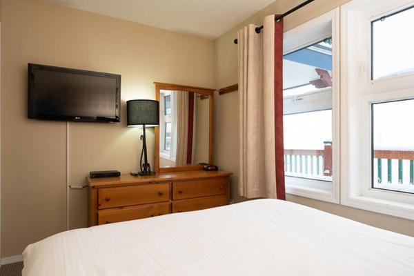 The Vance Creek Hotel & Conference Centre Silver Star Extérieur photo